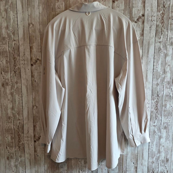 Women's Nike Beige Dri-Fit Casual Button Down Shirt L NWOT - Picture 9 of 9
